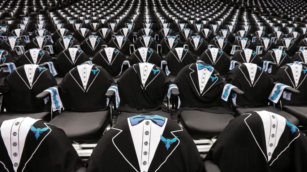 Charlotte Hornets - Enjoy Professional Chauffeured Service to the Game